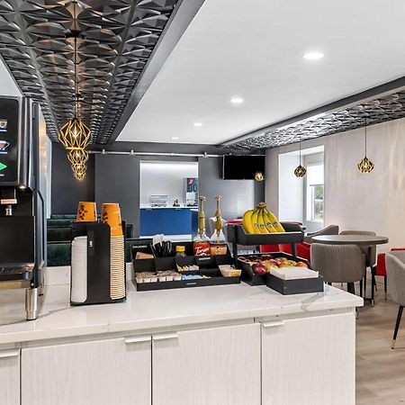 Best Western Buffalo Inn & Suites Экстерьер фото