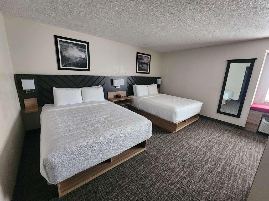 Best Western Buffalo Inn & Suites Номер фото