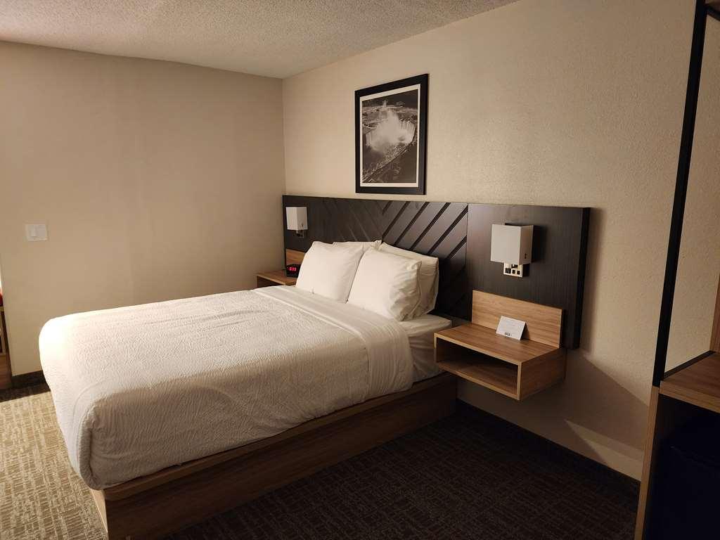 Best Western Buffalo Inn & Suites Номер фото
