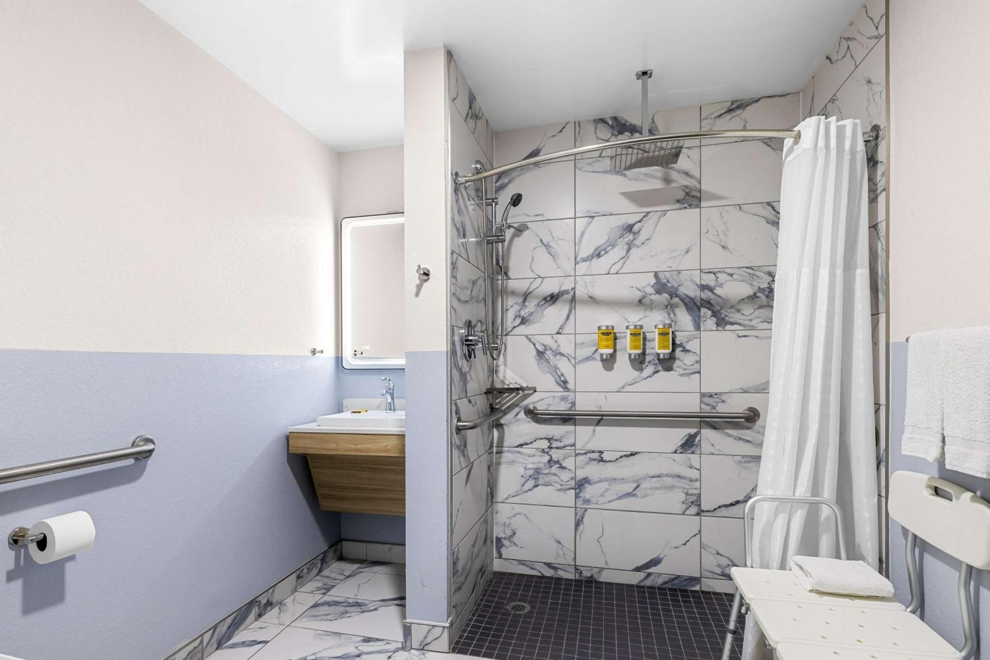 Best Western Buffalo Inn & Suites Экстерьер фото