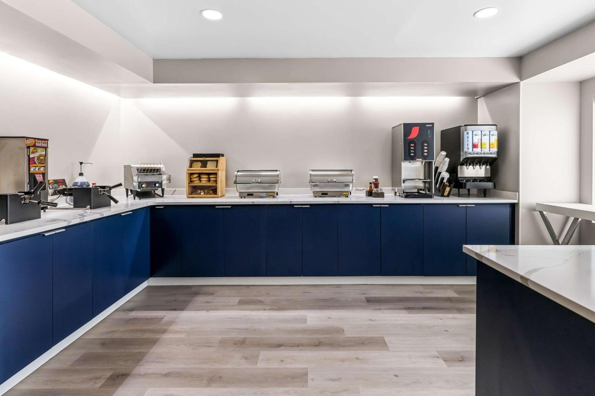 Best Western Buffalo Inn & Suites Экстерьер фото